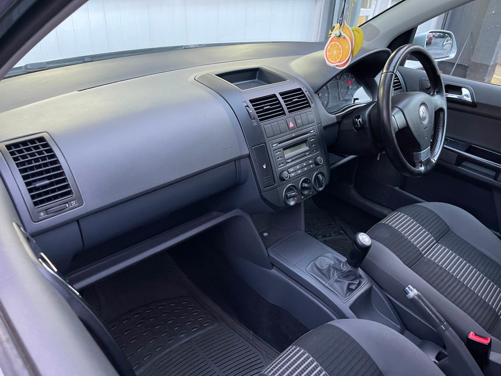 Used Volkswagen Polo 2009 for sale - 76652884: Photo 19