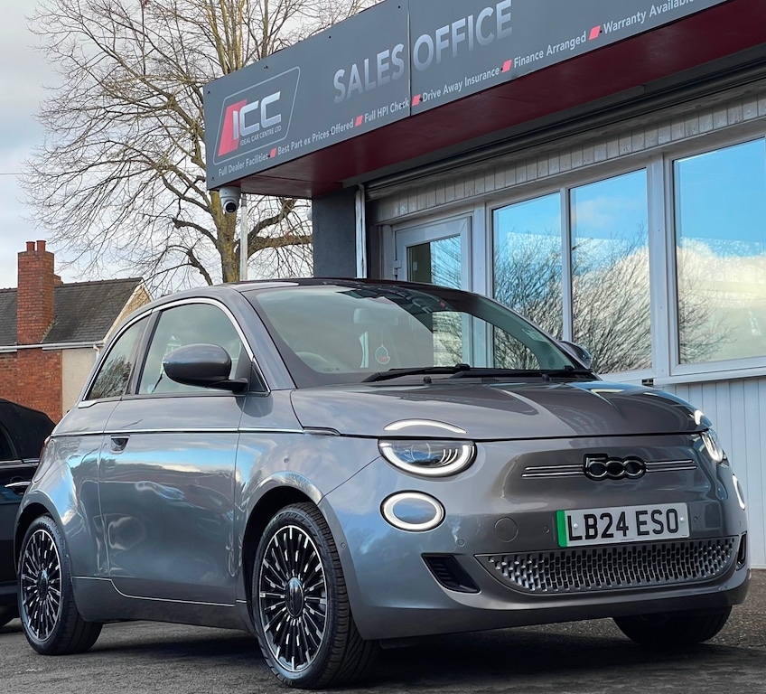 Used Fiat 500e 2024 for sale - 76540187: Photo 8