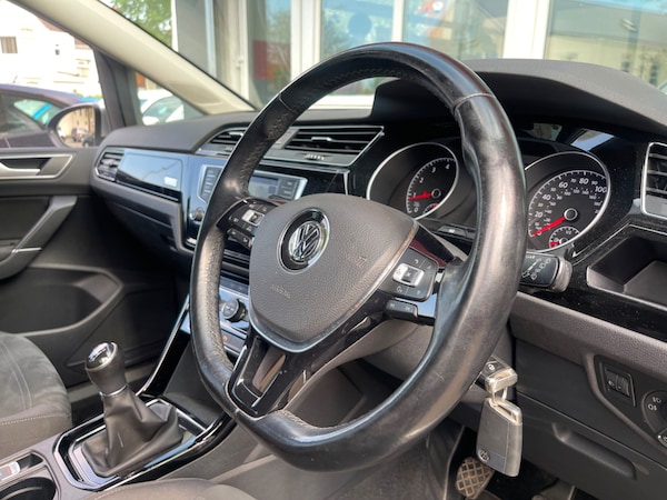 Used Volkswagen Touran 2017 for sale - 75570985: Photo 12