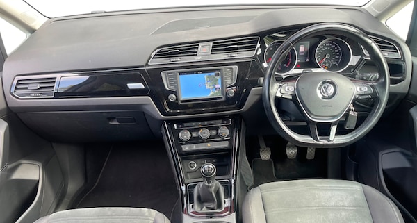 Used Volkswagen Touran 2017 for sale - 75570985: Photo 16