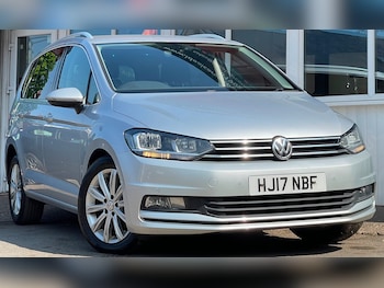 Used Volkswagen Touran 2017 for sale - 75570985: Photo