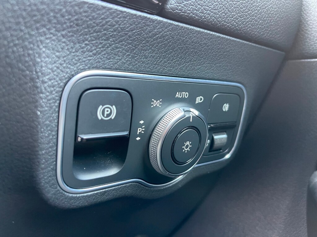 Used Mercedes-Benz GLA 2021 for sale - 75860275: Photo 23