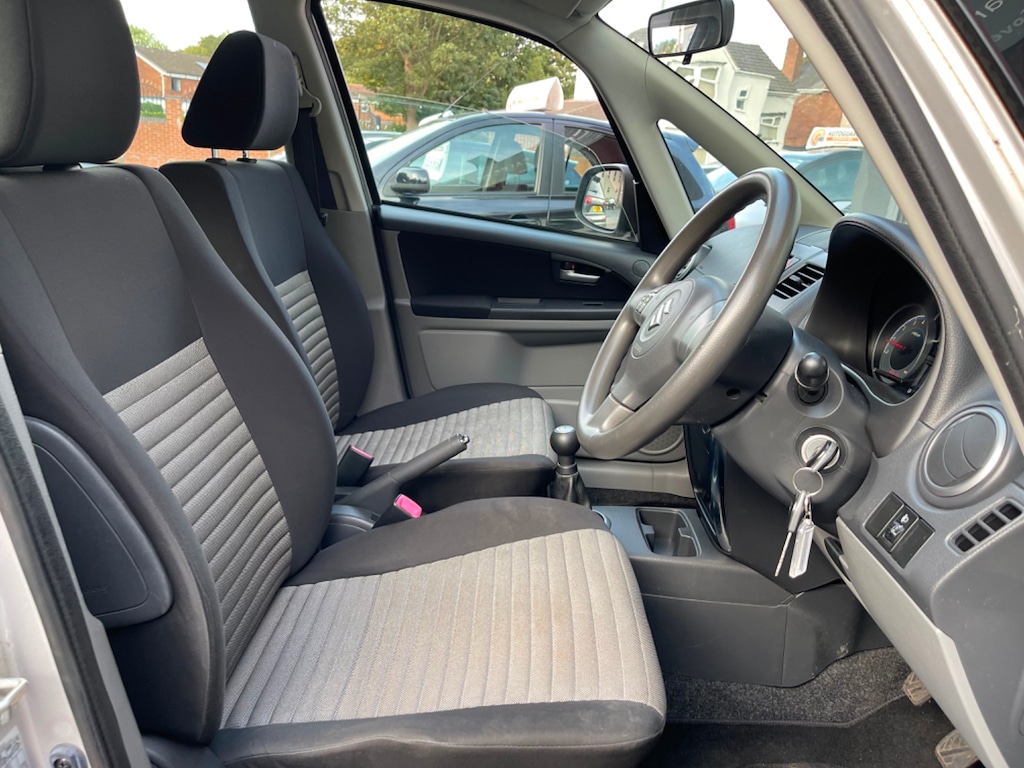 Used Suzuki SX4 2013 for sale - 75864865: Photo 9