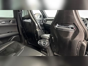 Used Alfa Romeo Stelvio 2018 for sale - 79816292: Photo