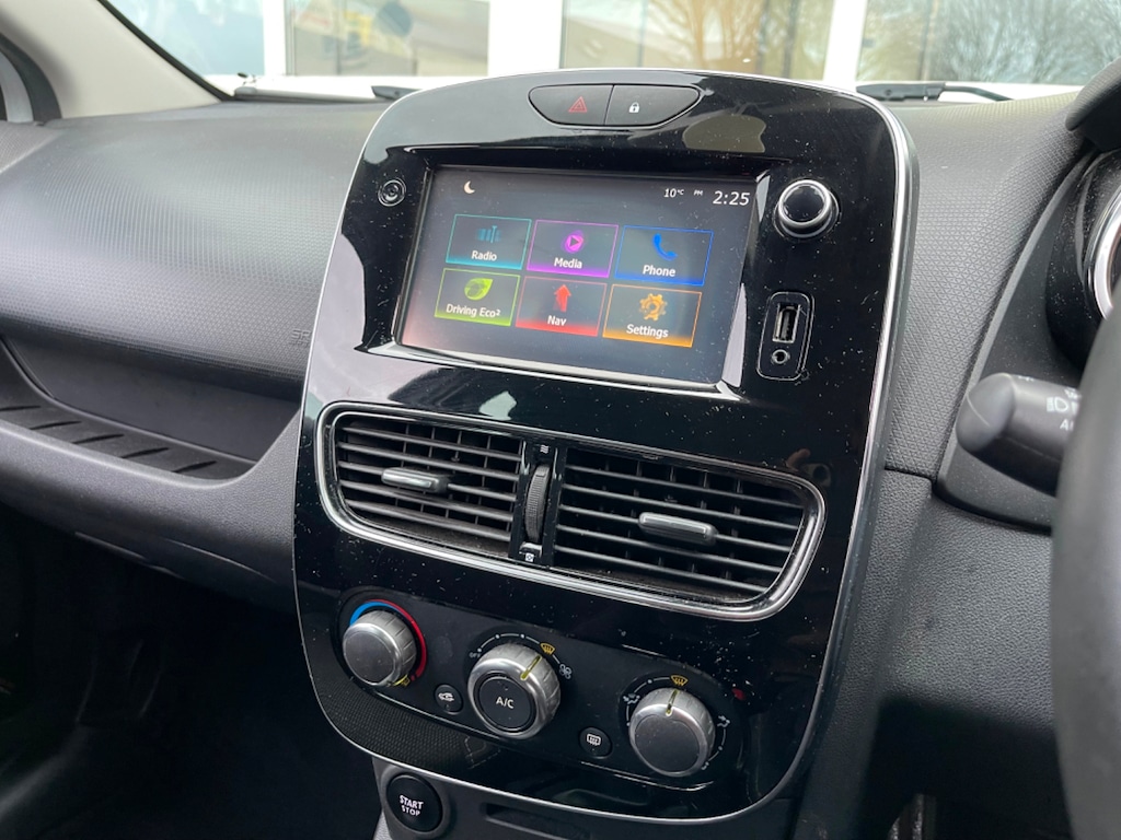 Used Renault Clio 2018 for sale - 76818054: Photo 21