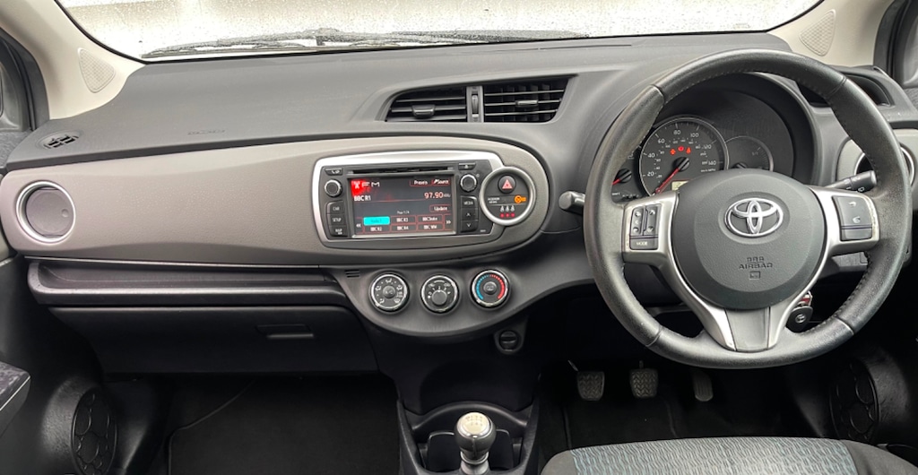 Used Toyota Yaris 2013 for sale - 75738783: Photo 13