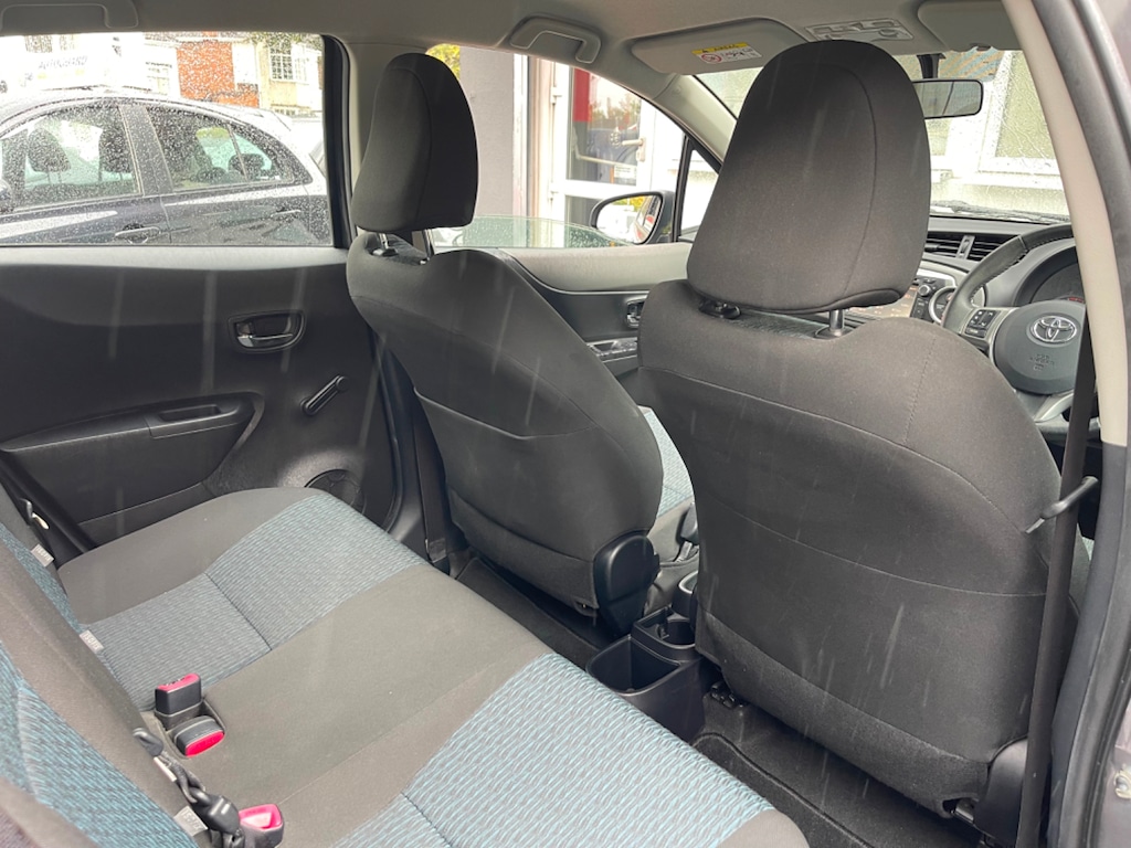 Used Toyota Yaris 2013 for sale - 75738783: Photo 22