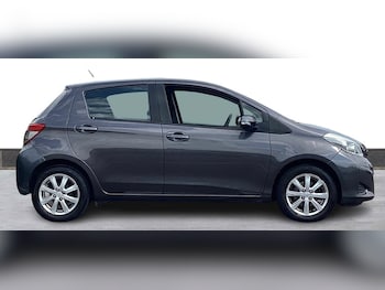 Used Toyota Yaris 2013 for sale - 75738783: Photo
