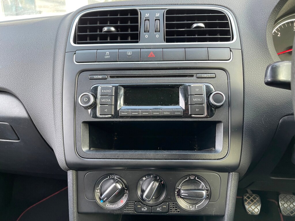 Used Volkswagen Polo 2011 for sale - 75726731: Photo 19