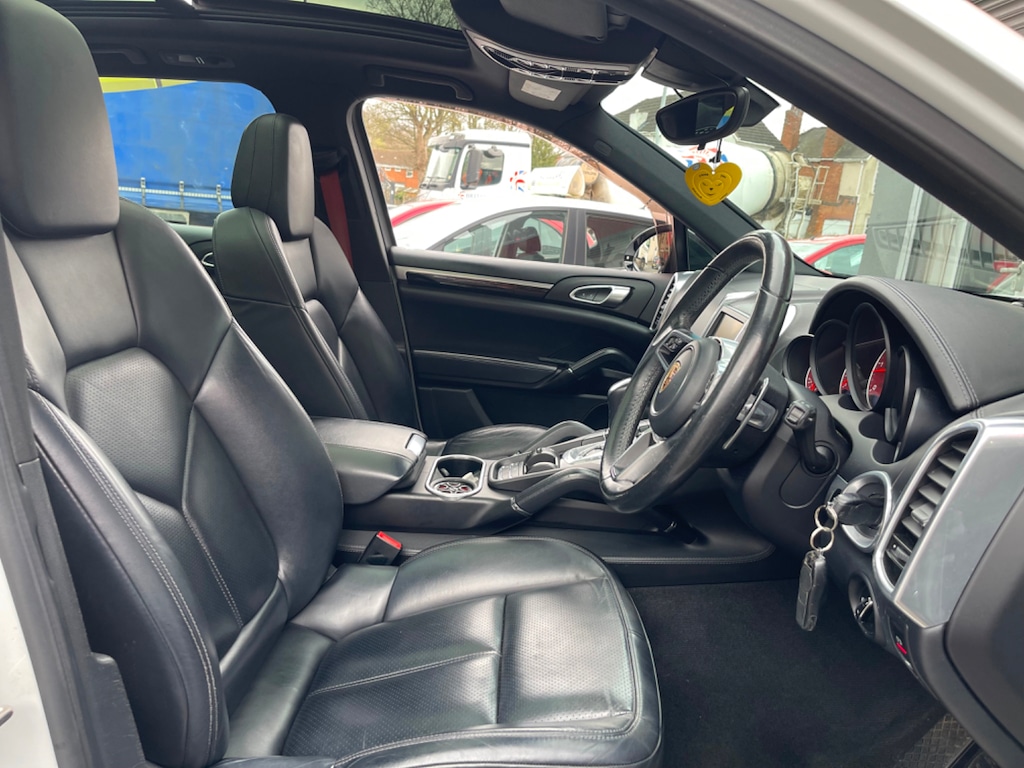 Used Porsche Cayenne 2016 for sale - 77631003: Photo 13