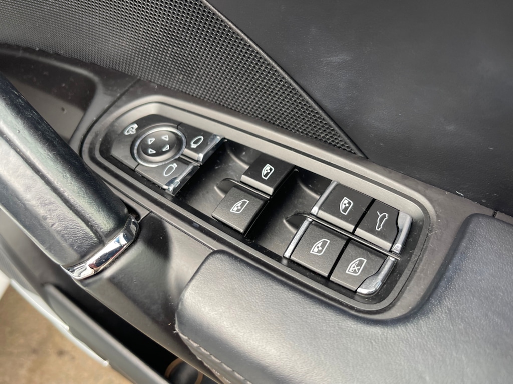 Used Porsche Cayenne 2016 for sale - 77631003: Photo 18