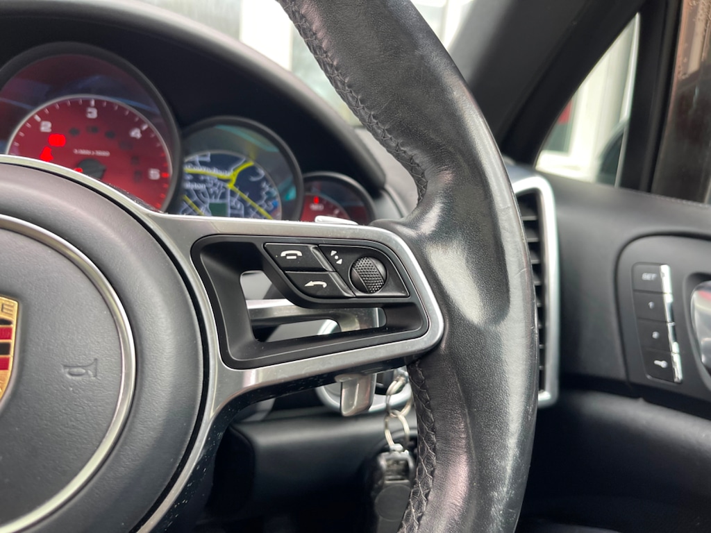 Used Porsche Cayenne 2016 for sale - 77631003: Photo 31