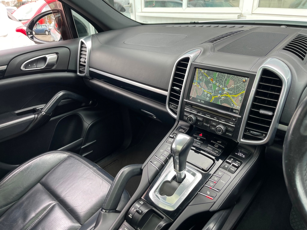 Used Porsche Cayenne 2016 for sale - 77631003: Photo 36