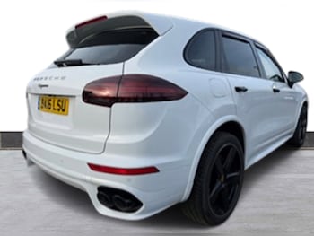 Used Porsche Cayenne 2016 for sale - 77631003: Photo