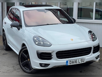 Used Porsche Cayenne 2016 for sale - 79165488: Photo