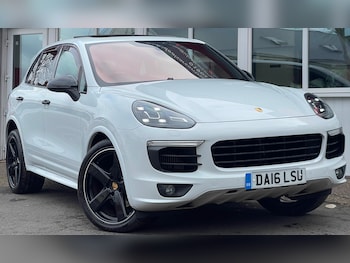 Used Porsche Cayenne 2016 for sale - 79165488: Photo