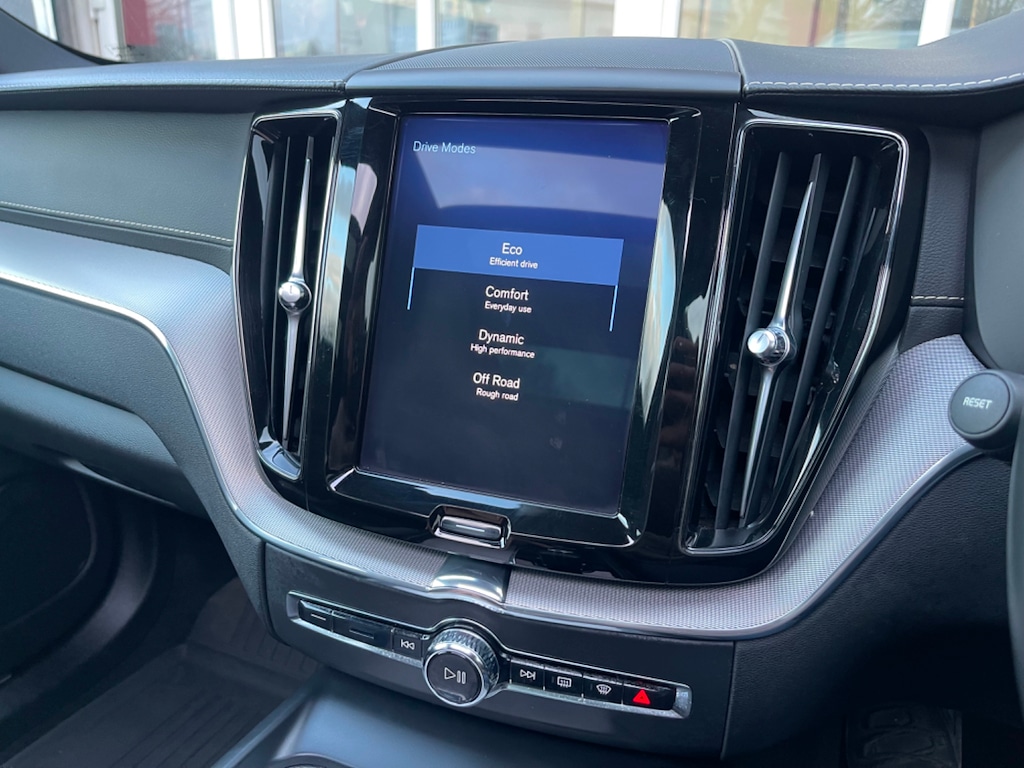 Used Volvo XC60 2020 for sale - 77679110: Photo 35