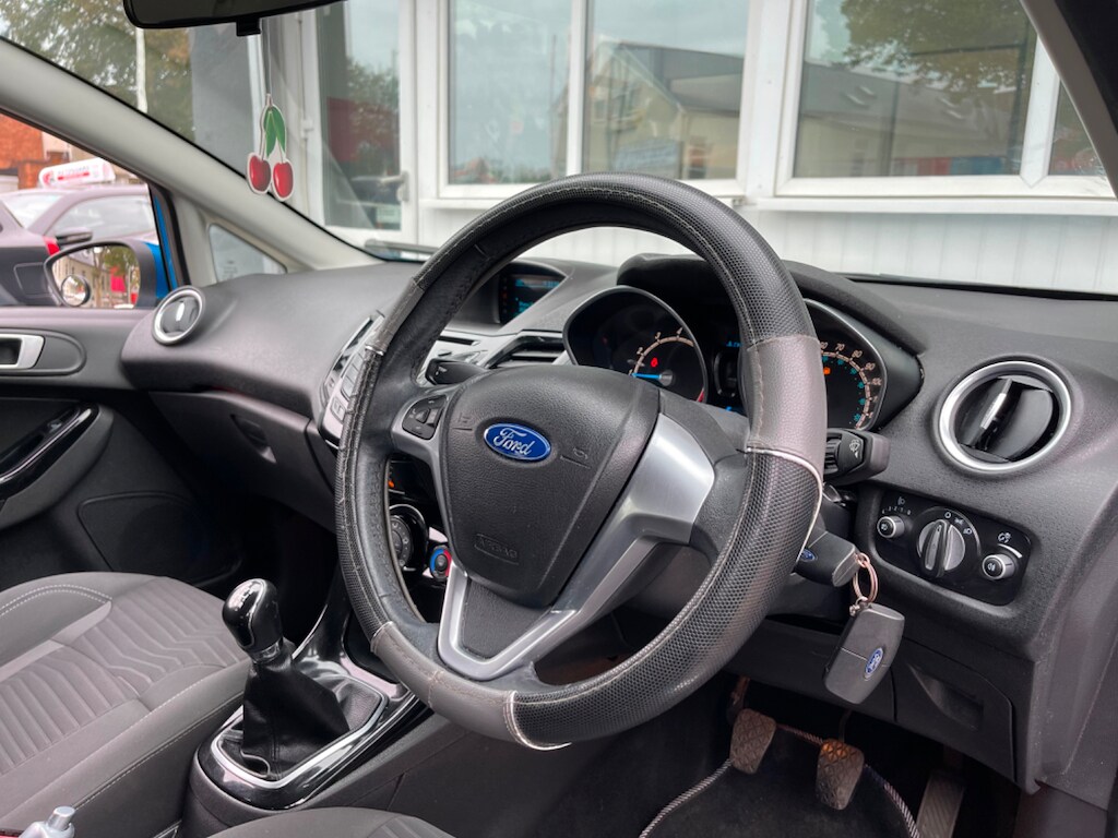 Used Ford Fiesta 2013 for sale - 76067254: Photo 11