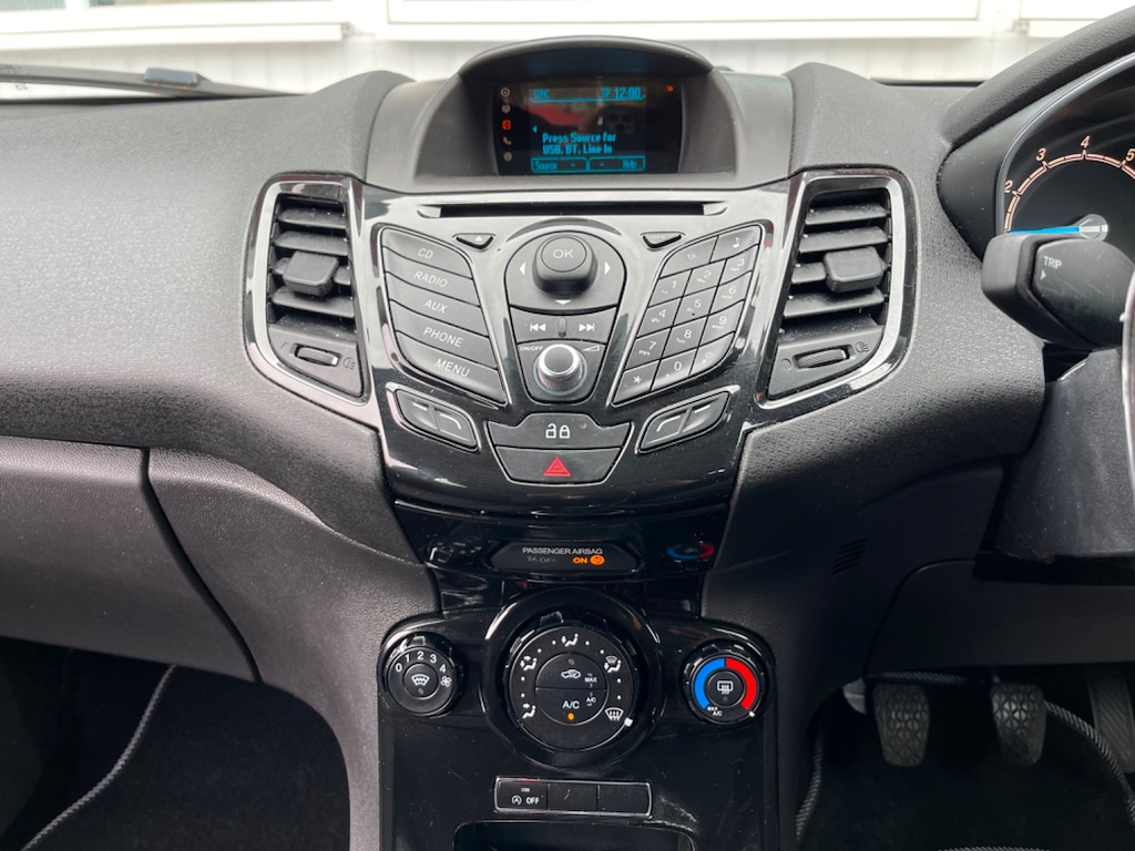 Used Ford Fiesta 2013 for sale - 76067254: Photo 22
