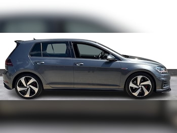 Used Volkswagen Golf 2017 for sale - 75229932: Photo