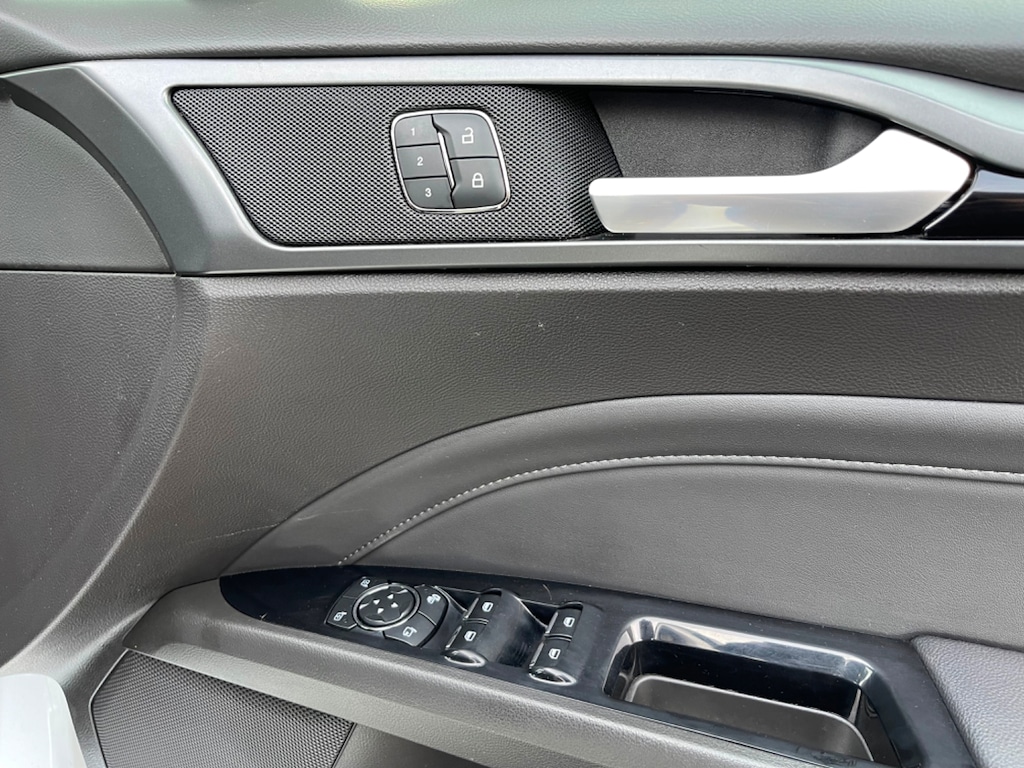 Used Ford Mondeo 2017 for sale - 76847325: Photo 15