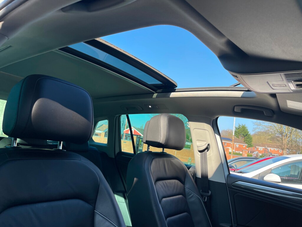 Used Volkswagen Tiguan 2018 for sale - 77679138: Photo 12