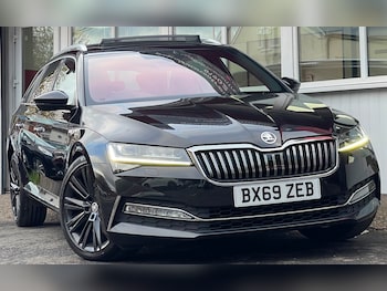 Used Skoda Superb 2019 for sale - 76312511: Photo