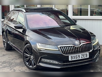 Used Skoda Superb 2019 for sale - 76312511: Photo