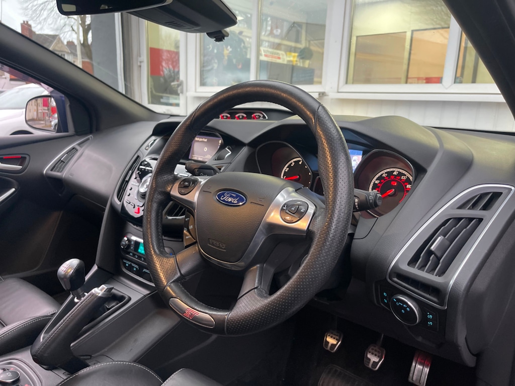 Used Ford Focus 2014 for sale - 76501619: Photo 11