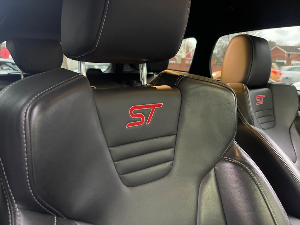 Used Ford Focus 2014 for sale - 76501619: Photo 13