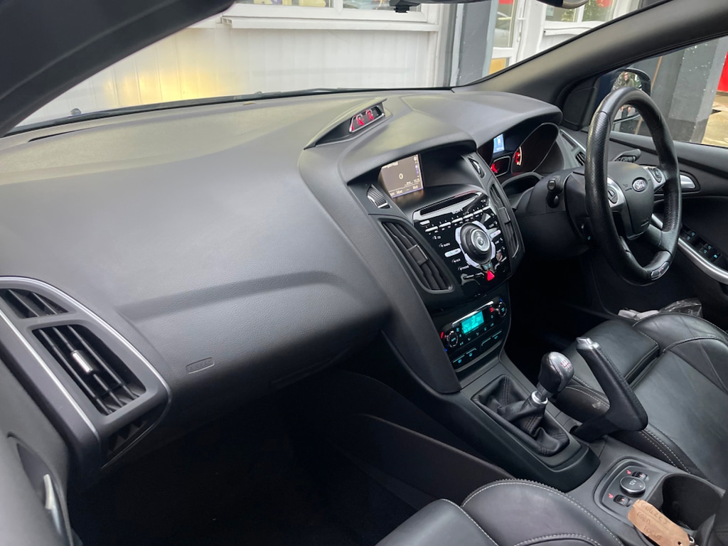 Used Ford Focus 2014 for sale - 76501619: Photo 18