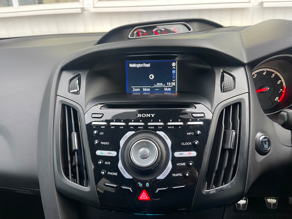 Used Ford Focus 2014 for sale - 76501619: Photo 24