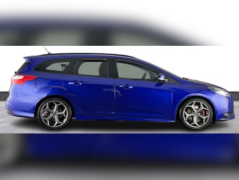 Used Ford Focus 2014 for sale - 76501619: Photo