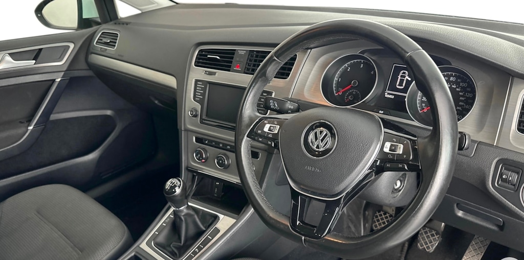Used Volkswagen Golf 2017 for sale - 76640653: Photo 7