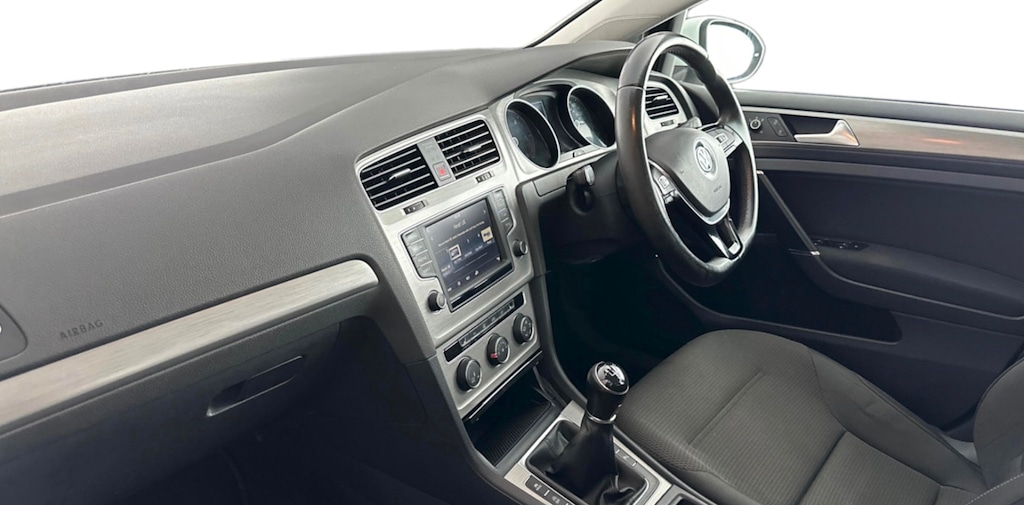 Used Volkswagen Golf 2017 for sale - 76640653: Photo 9