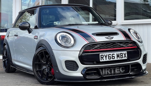 Used MINI Hatch 2016 for sale - 75570129: Photo 2