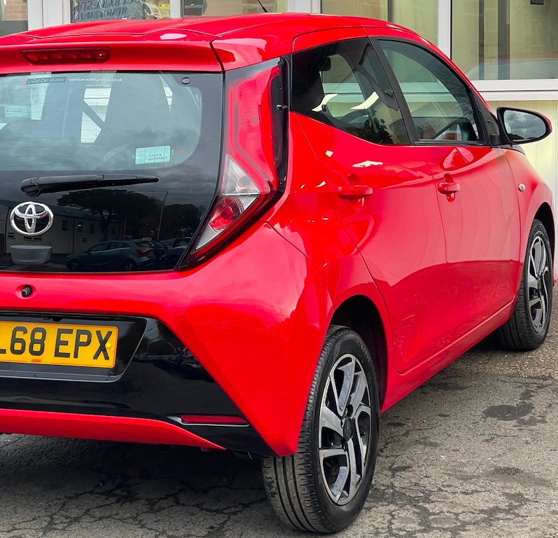 Used Toyota AYGO 2018 for sale - 76351128: Photo 10