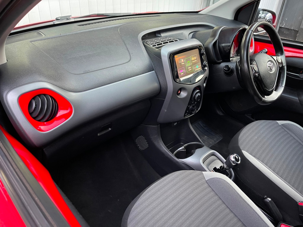 Used Toyota AYGO 2018 for sale - 76351128: Photo 17