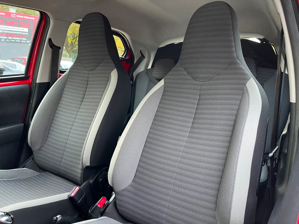 Used Toyota AYGO 2018 for sale - 76351128: Photo 18