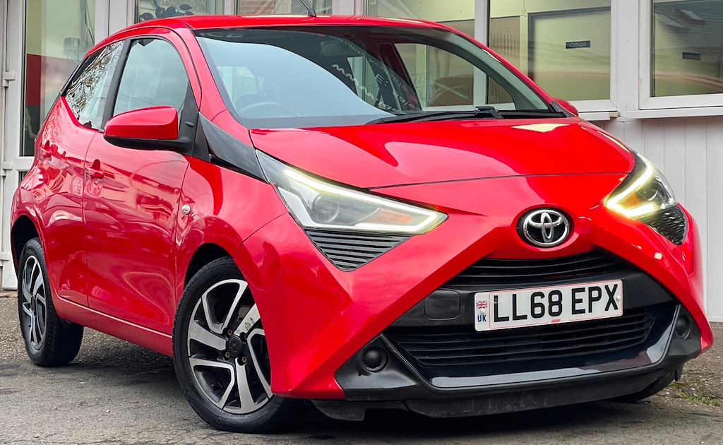 Used Toyota AYGO 2018 for sale - 76351128: Photo 2
