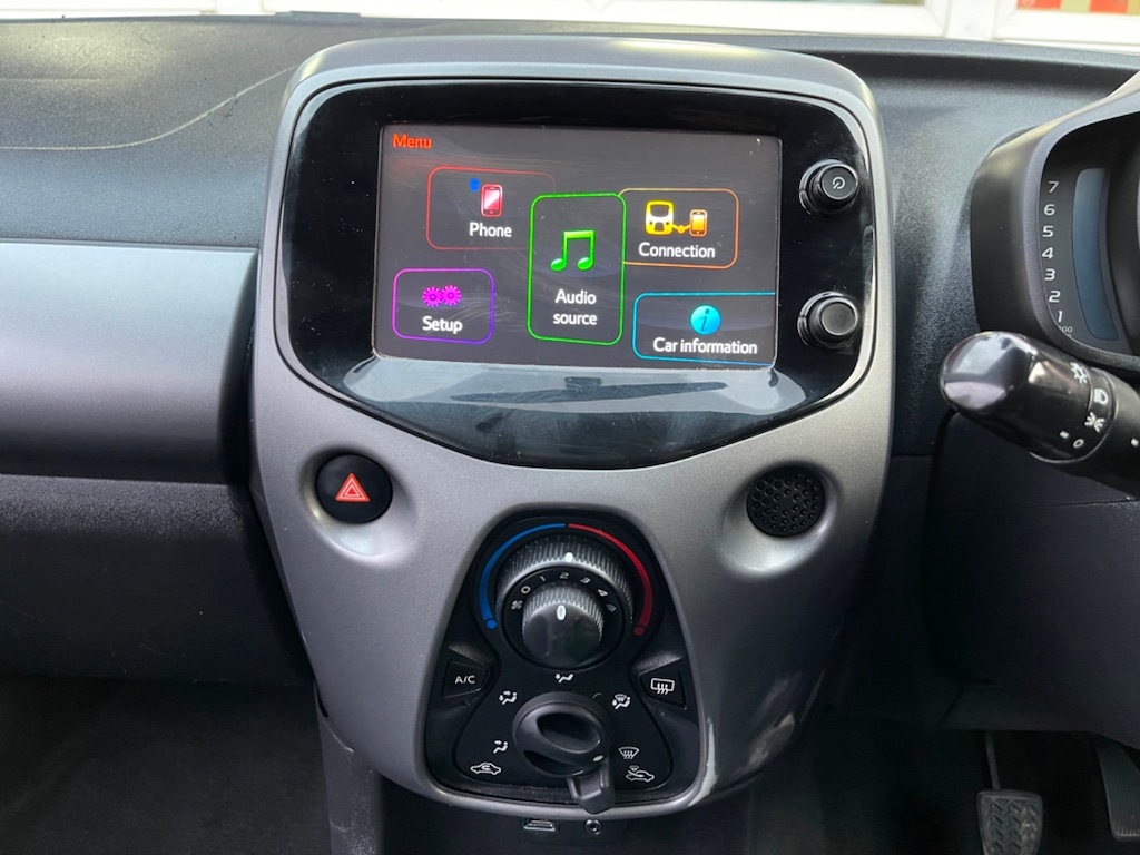 Used Toyota AYGO 2018 for sale - 76351128: Photo 22