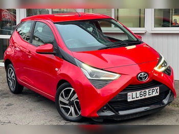 Used Toyota AYGO 2018 for sale - 76351128: Photo
