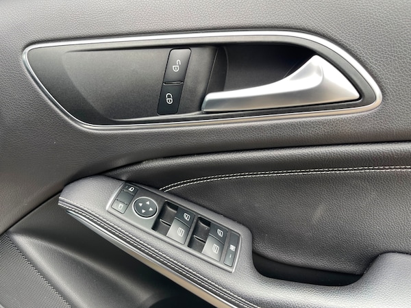 Used Mercedes-Benz A-Class 2018 for sale - 76086909: Photo 11