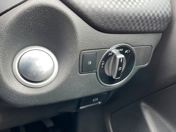 Used Mercedes-Benz A-Class 2018 for sale - 76086909: Photo 18