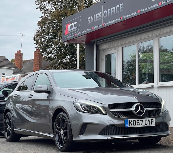 Used Mercedes-Benz A-Class 2018 for sale - 76086909: Photo 5
