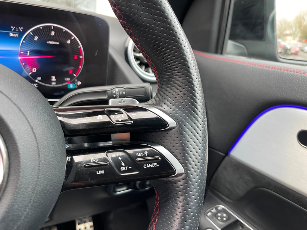 Used Mercedes-Benz GLA 2023 for sale - 77256652: Photo 32