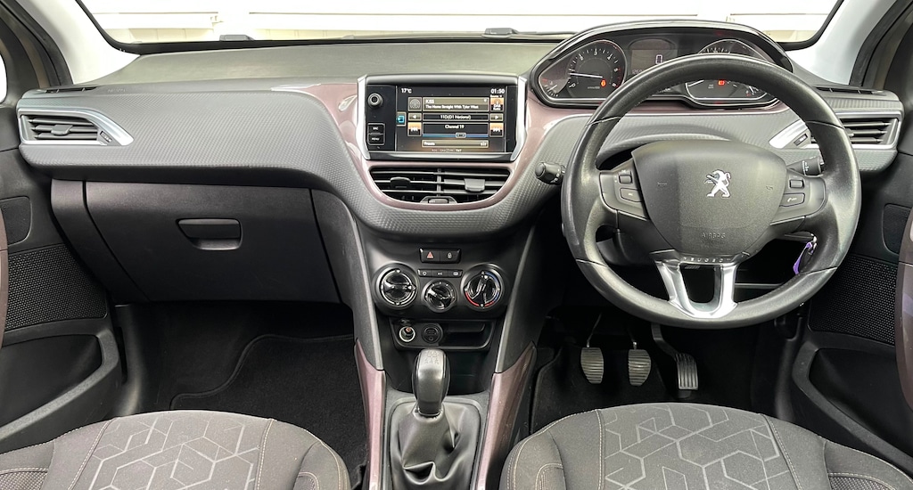 Used Peugeot 2008 2015 for sale - 76086915: Photo 12