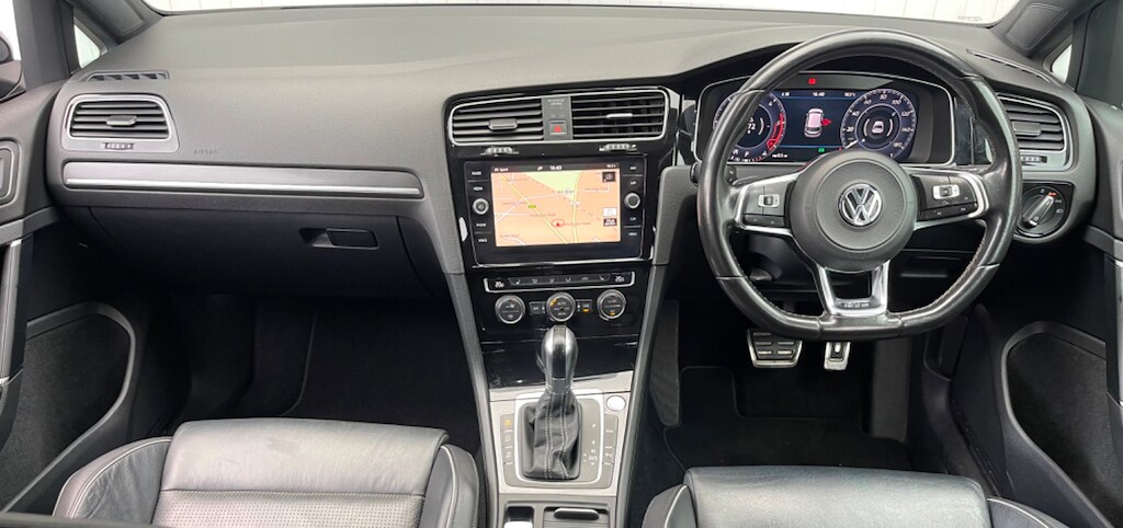 Used Volkswagen Golf 2017 for sale - 75869479: Photo 19