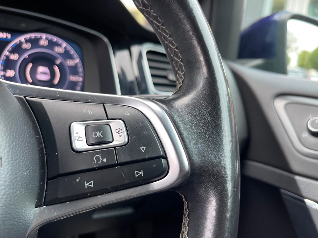 Used Volkswagen Golf 2017 for sale - 75869479: Photo 24