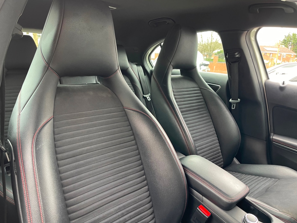 Used Mercedes-Benz A-Class 2013 for sale - 77545505: Photo 9